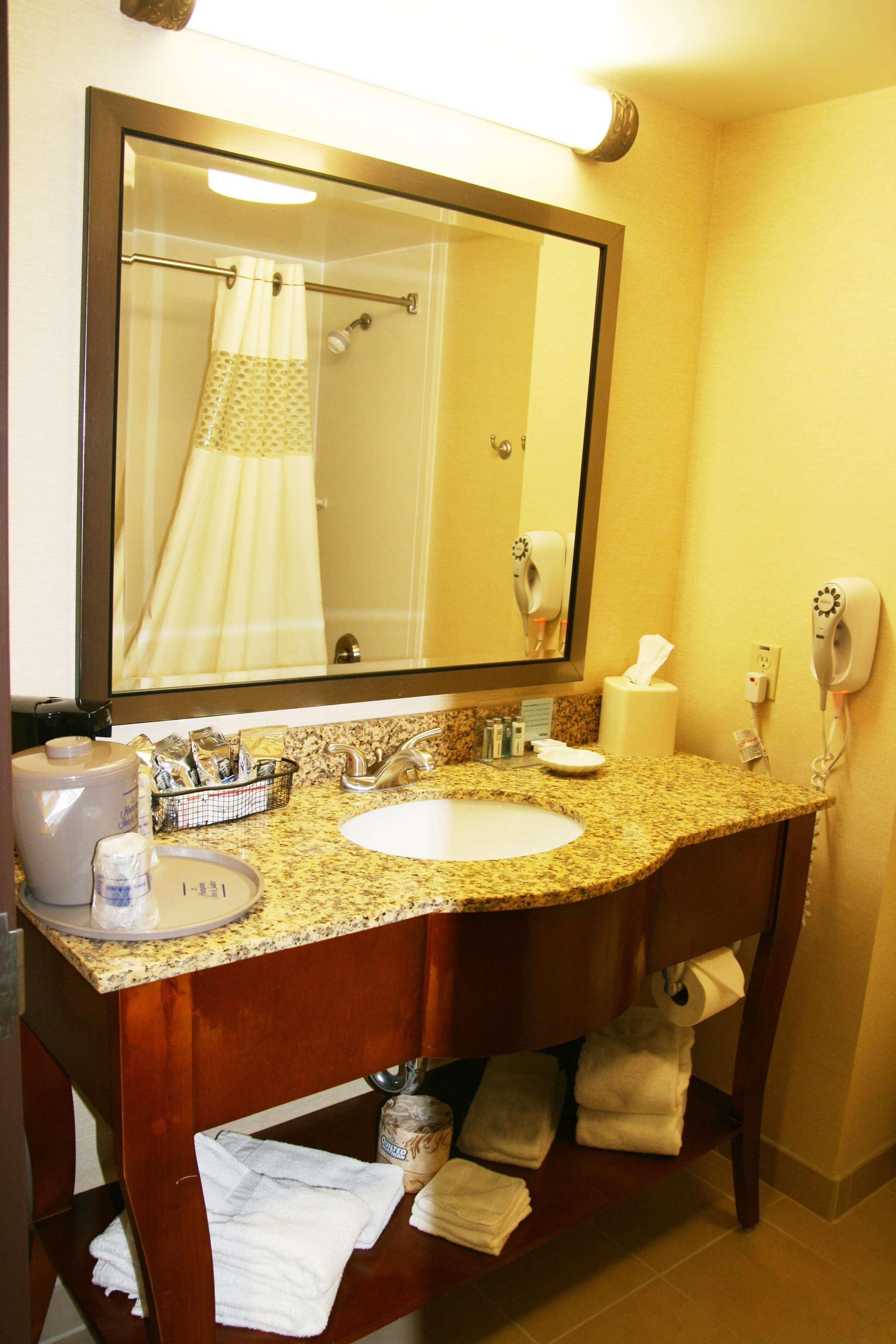 Hampton Inn & Suites Lancaster Ruang foto
