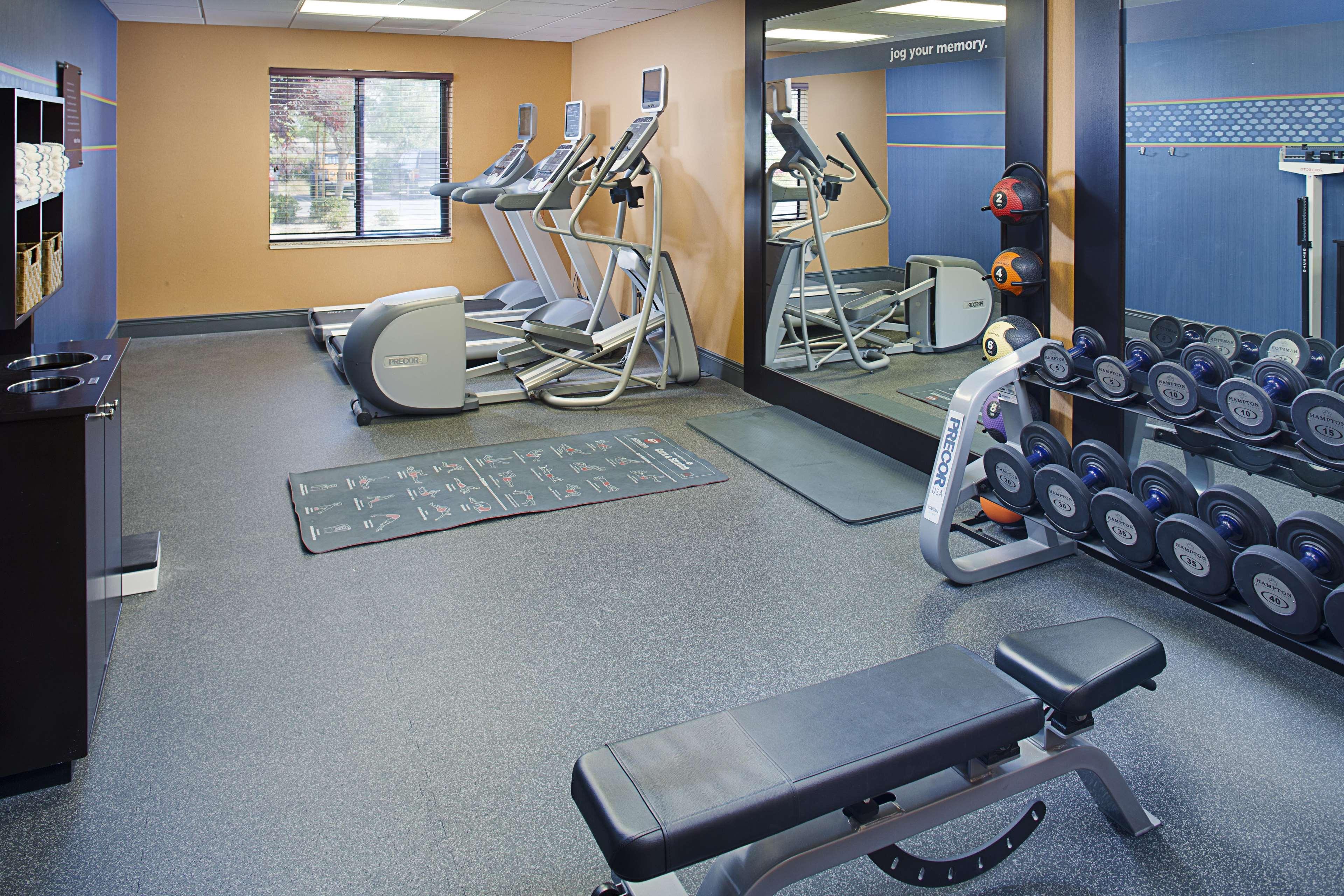 Hampton Inn & Suites Lancaster Bagian luar foto