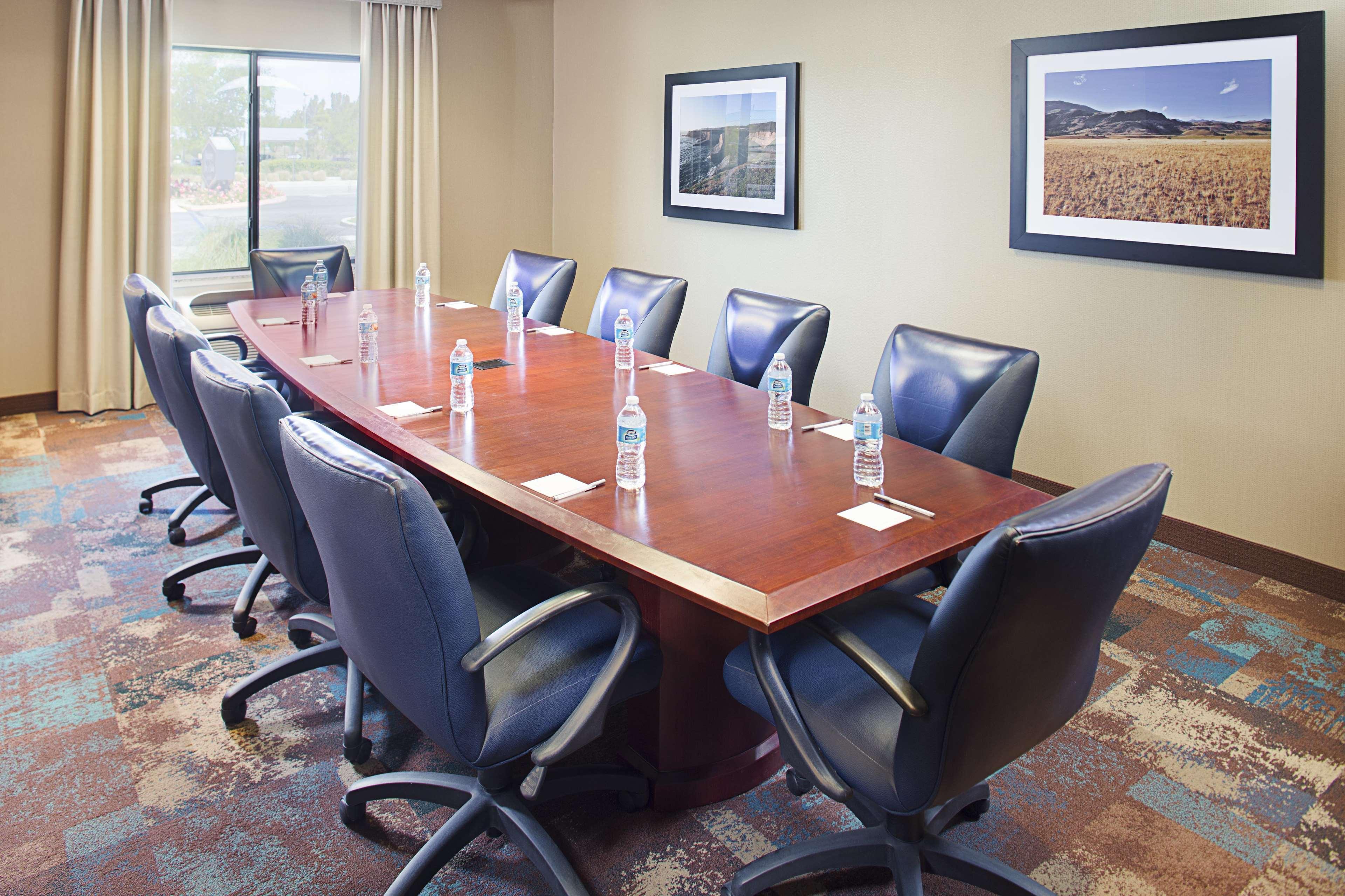 Hampton Inn & Suites Lancaster Bagian luar foto