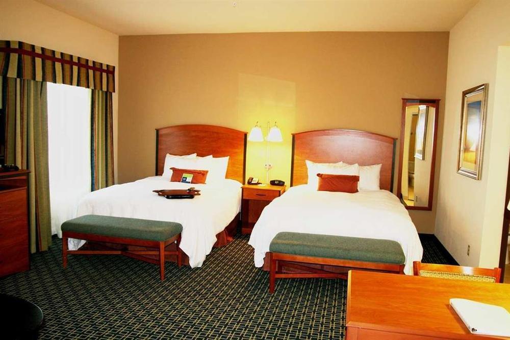 Hampton Inn & Suites Lancaster Ruang foto