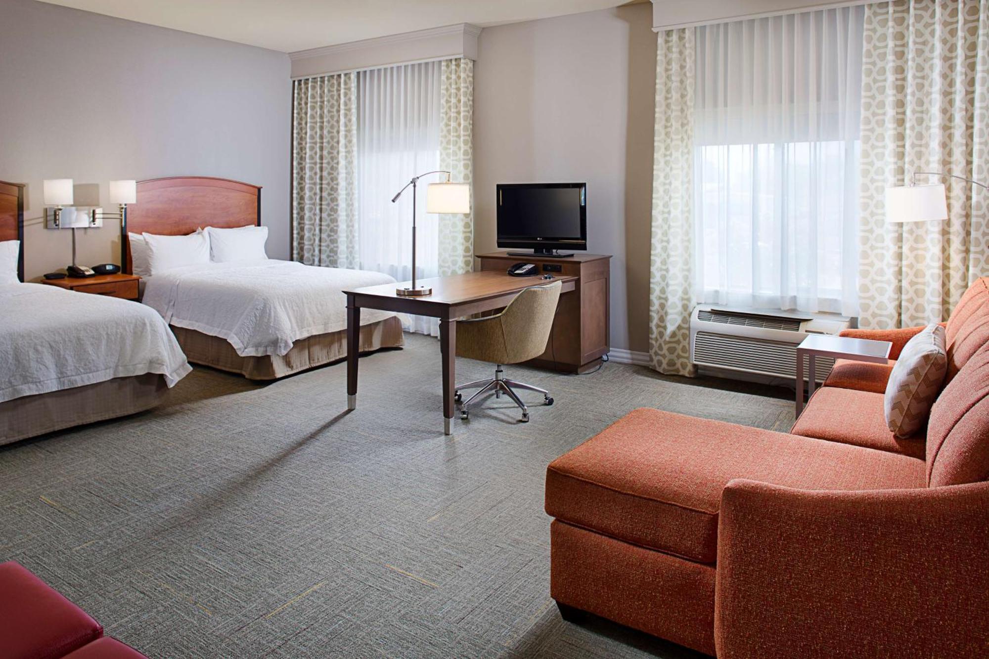 Hampton Inn & Suites Lancaster Bagian luar foto