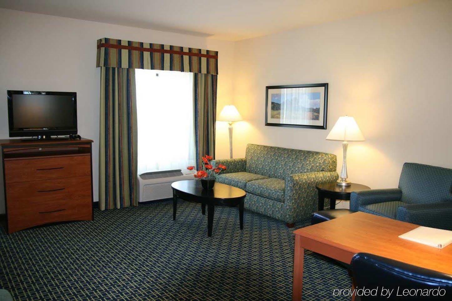 Hampton Inn & Suites Lancaster Bagian luar foto