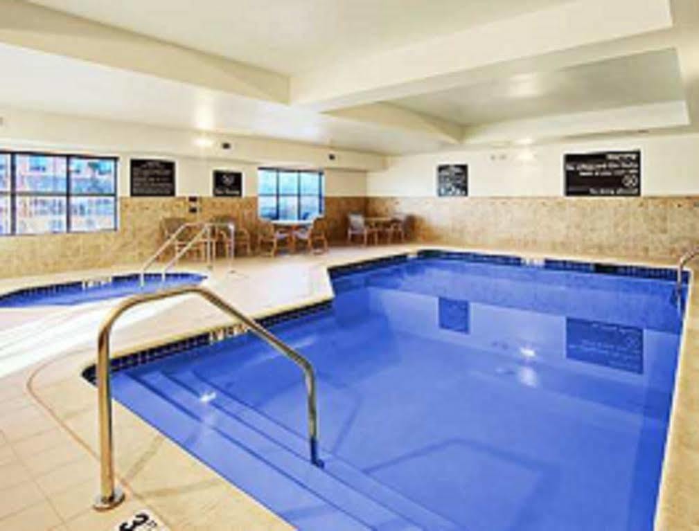 Hampton Inn & Suites Lancaster Bagian luar foto
